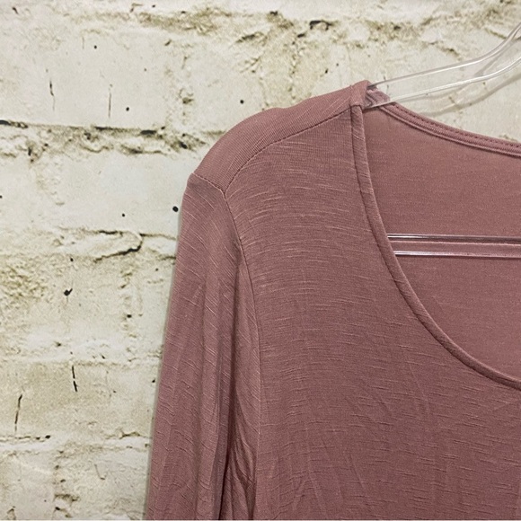 Jodifl Blush Pini Floral Lace Crochet Tunic Top - Picture 2 of 6